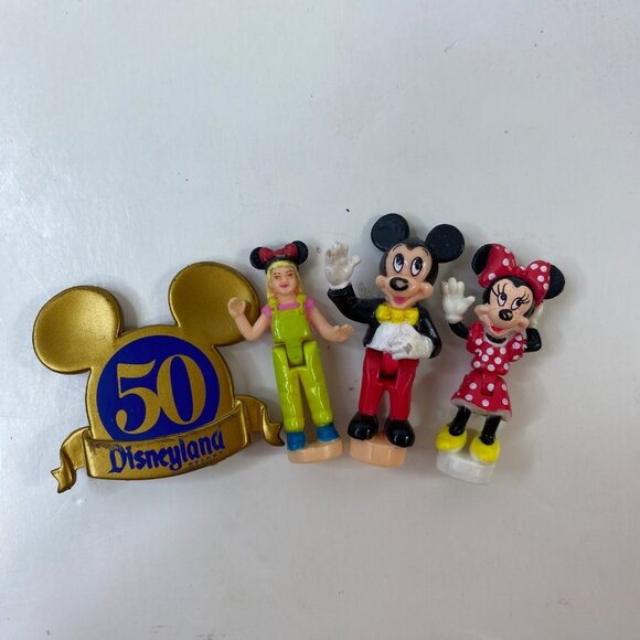 Disneyland 50th Anniversary Mickey Minnie Mouse Figurines Tourist Girl Gold Pin - Picture 1 of 7